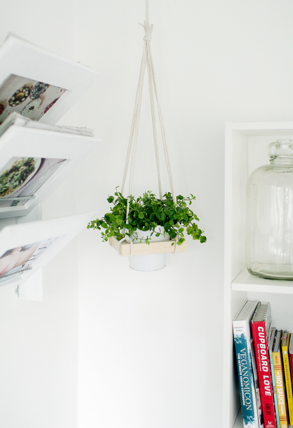 Fall-For-DIY-Square-Hanging-Planter